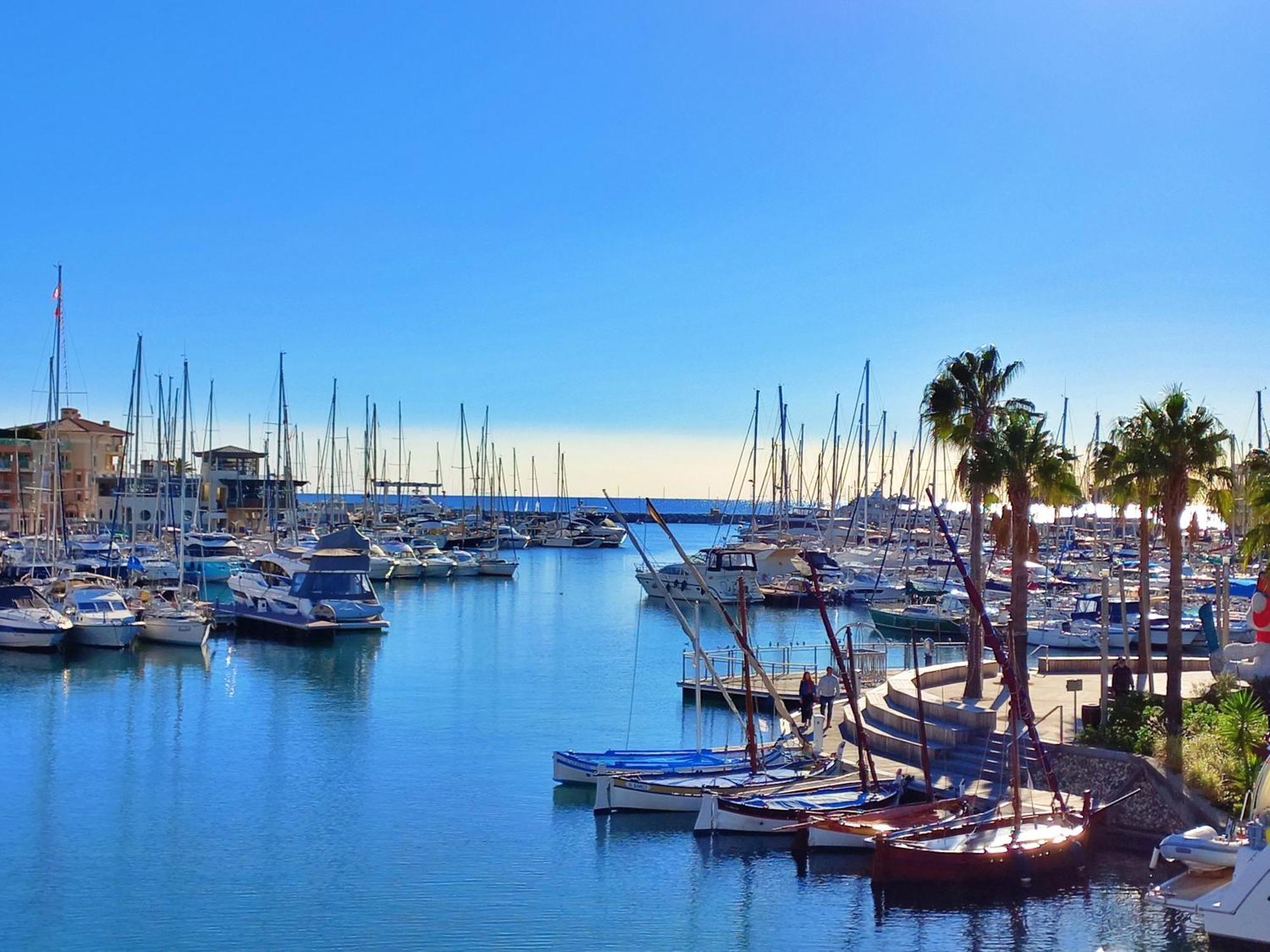Port Frejus - Tout A Pied - Wifi - Clim Exterior photo