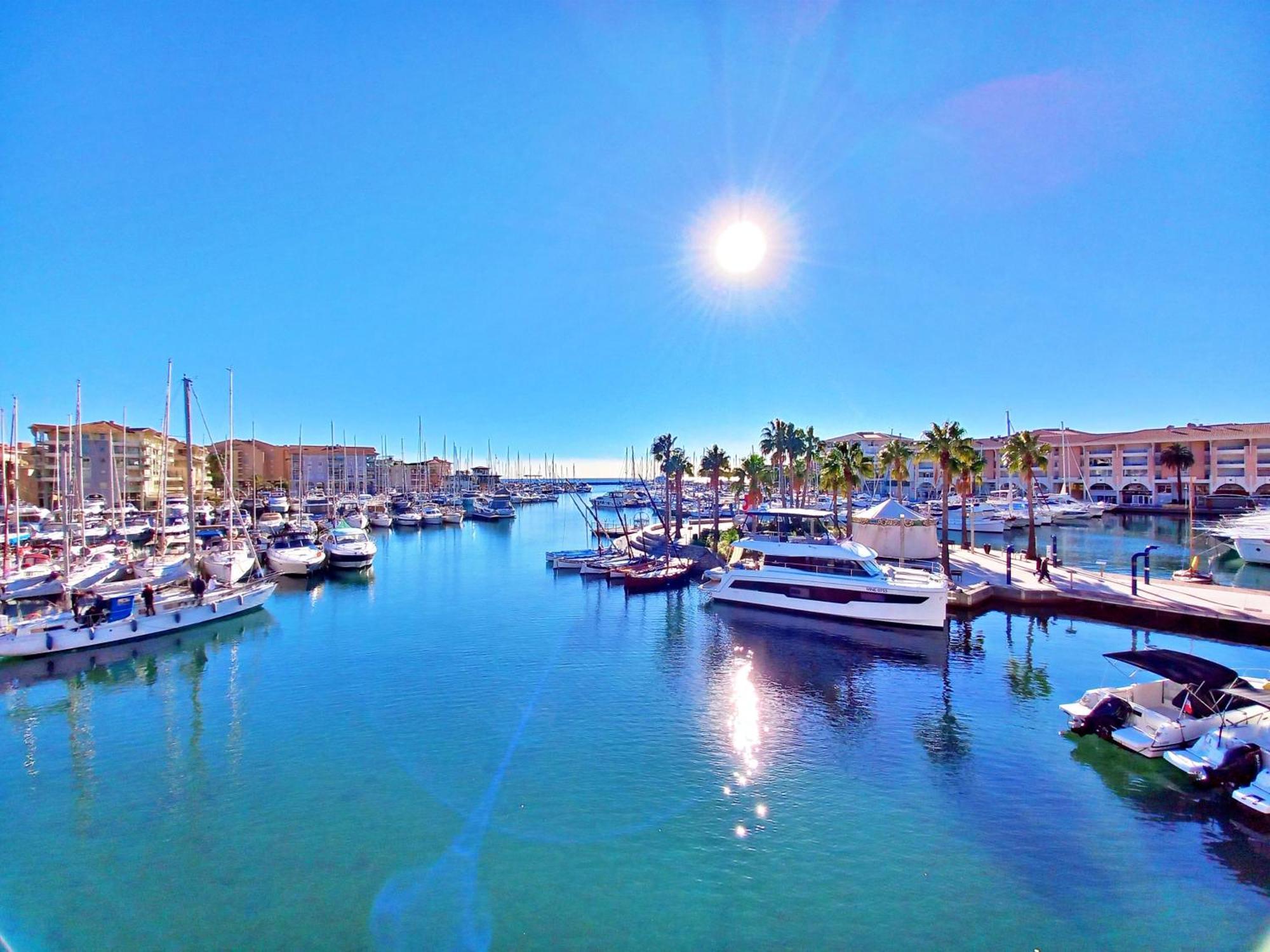 Port Frejus - Tout A Pied - Wifi - Clim Exterior photo